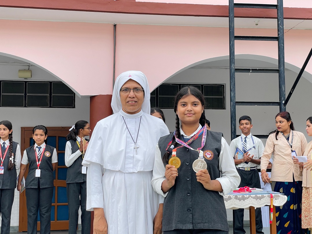 Taekwondo state-level gold and national-level silver medal photo of Akshika Singh