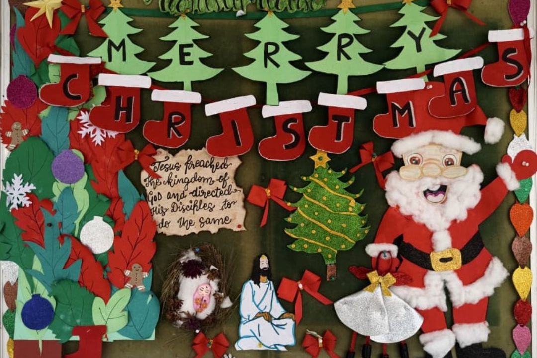 Christmas board decoration 